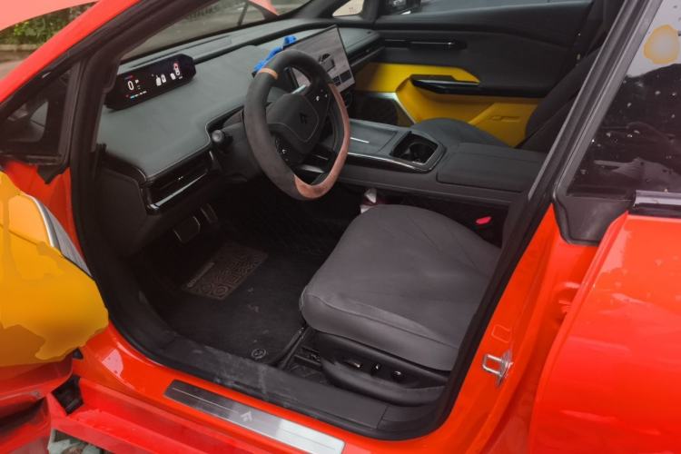 Used Hyptec GT 2023 710 Rear-Drive Supercharge Max Edition Left Front Seat