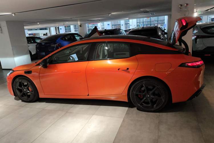 Used Hyptec GT 2023 710 Rear-Drive Supercharge Max Edition Left Side