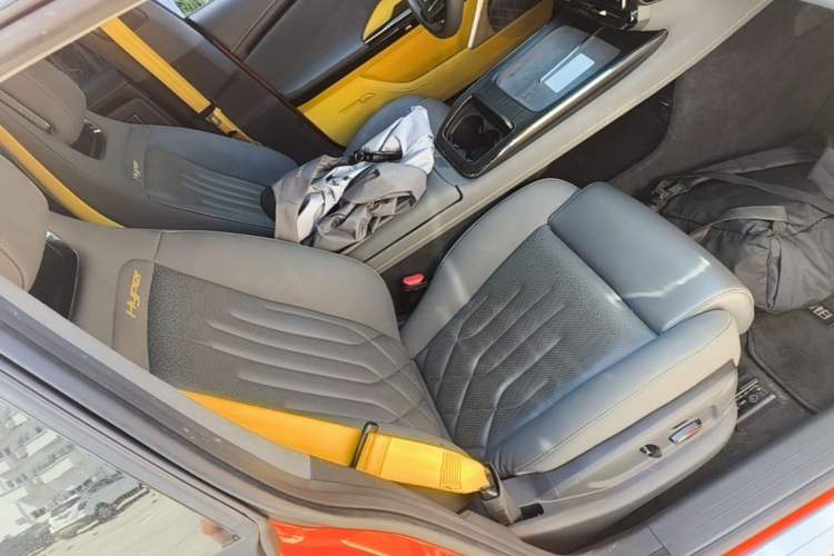 Used Hyptec GT 2023 710 Rear-Drive Supercharge Max Edition Right Front Seat