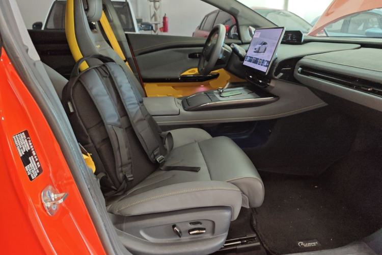 Used Hyptec GT 2023 560 Rear-Drive Seven-Wing Edition Right Front Seat