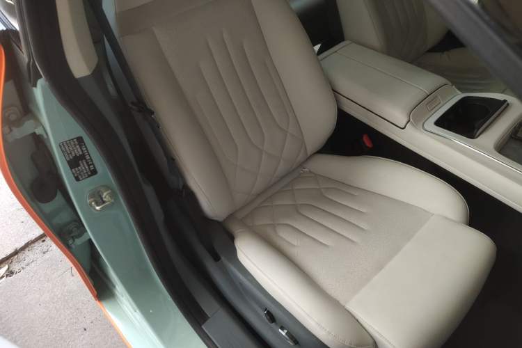 Used Hyptec GT 2023 560 Rear-Drive Seven-Wing Edition Right Front Seat