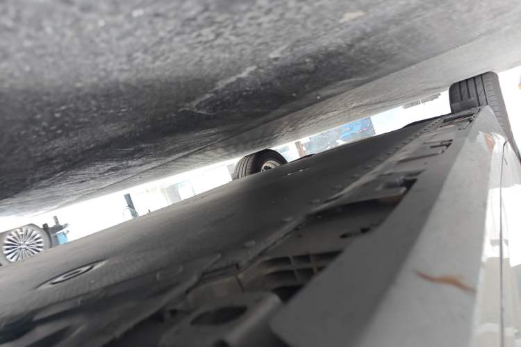 Used Hyptec GT 2023 560 Rear-Drive Seven-Wing Edition Chassis Front Right