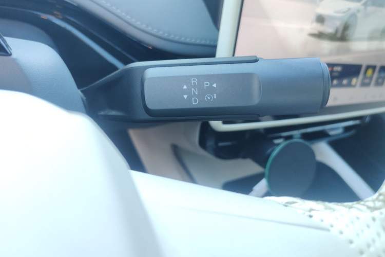 Used Hyptec GT 2023 560 Rear-Drive Seven-Wing Edition Gear Lever