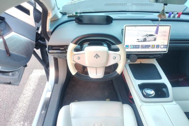 Used Hyptec GT 2023 560 Rear-Drive Seven-Wing Edition Steering Wheel