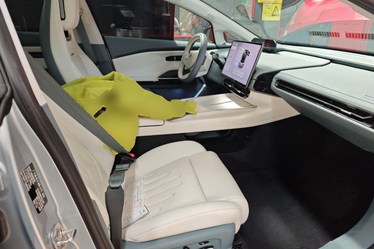 Used Hyptec GT 2023 Rear-Drive Ultra-Charging 7-Wing Edition Right Front Seat