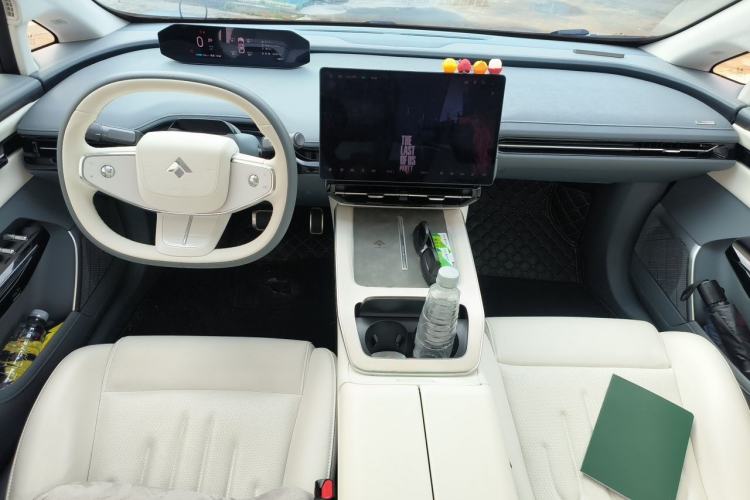 Used Hyptec GT 2023 710 Rear-Drive Ultra-Charging Version Center Console