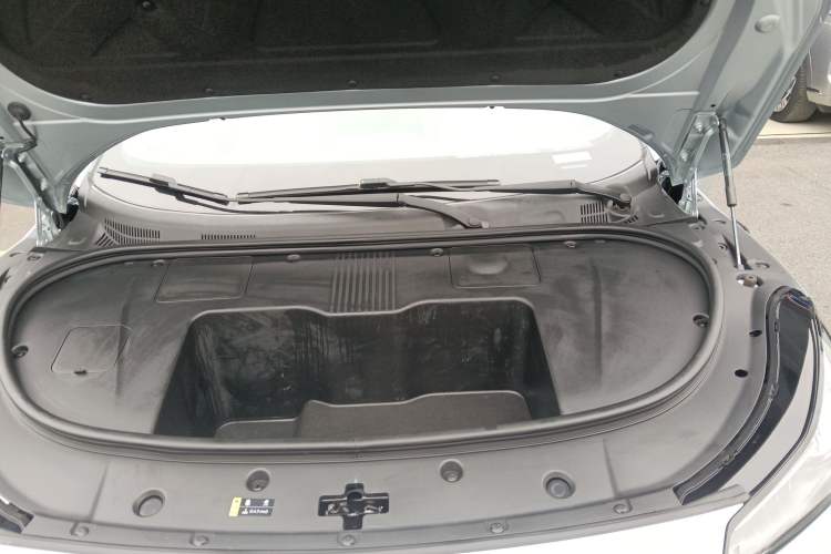 Used Hyptec GT 2023 710 Rear-Drive Supercharge Max Edition Engine Bay
