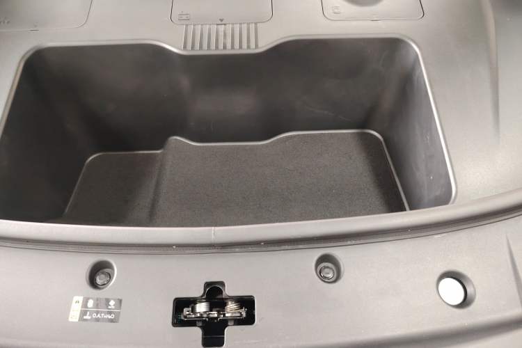 Used Hyptec GT 2023 710 Rear-Drive Supercharge Max Edition Engine Bay