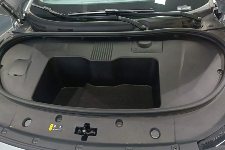 Used Hyptec GT 2023 560 Rear-Drive Seven-Wing Edition Engine Bay