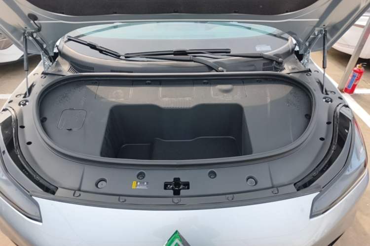 Used Hyptec GT 2023 560 Rear-Drive Tech Edition Engine Bay