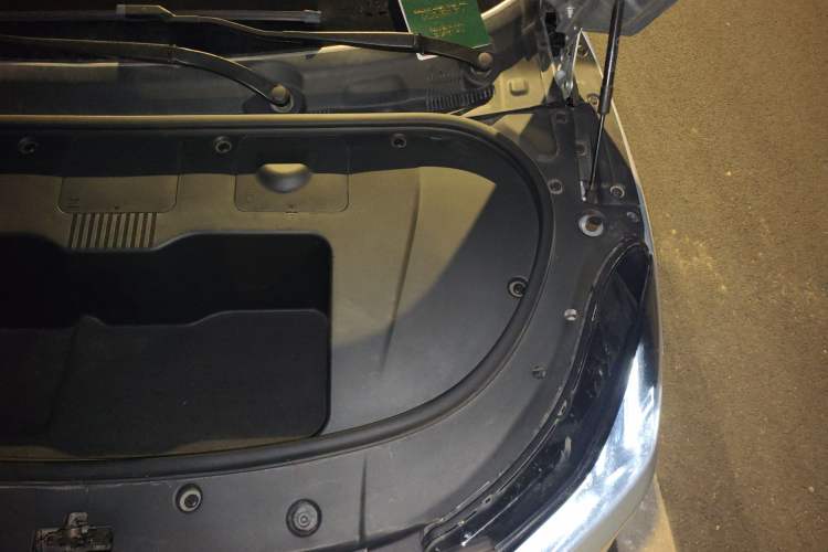 Used Hyptec GT 2023 560 Rear-Drive Seven-Wing Edition Engine Bay Left