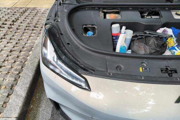 Used Hyptec GT 2023 710 Rear-Drive Ultra-Charging Version Engine Bay Right