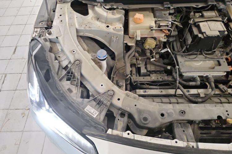 Used Hyptec GT 2023 560 Rear-Drive Seven-Wing Edition Engine Bay Right