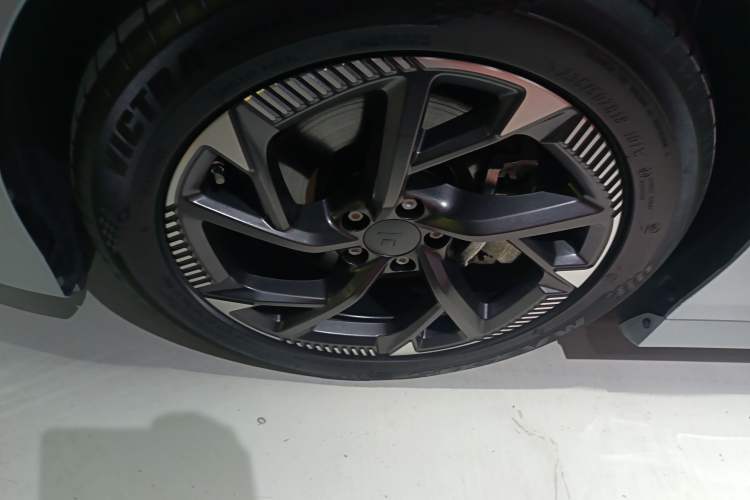 Used Hyptec GT 2023 560 Rear-Drive Seven-Wing Edition Exterior 4