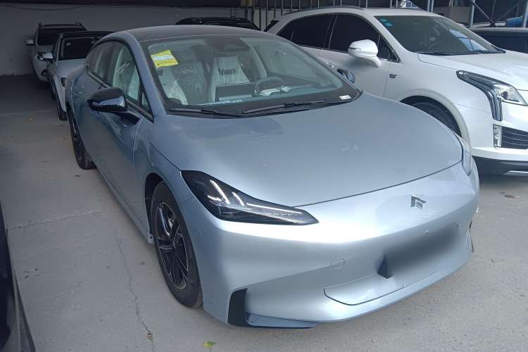 Used Hyptec GT 2023 560 Rear-Drive Tech Edition Front Right 45 Deg