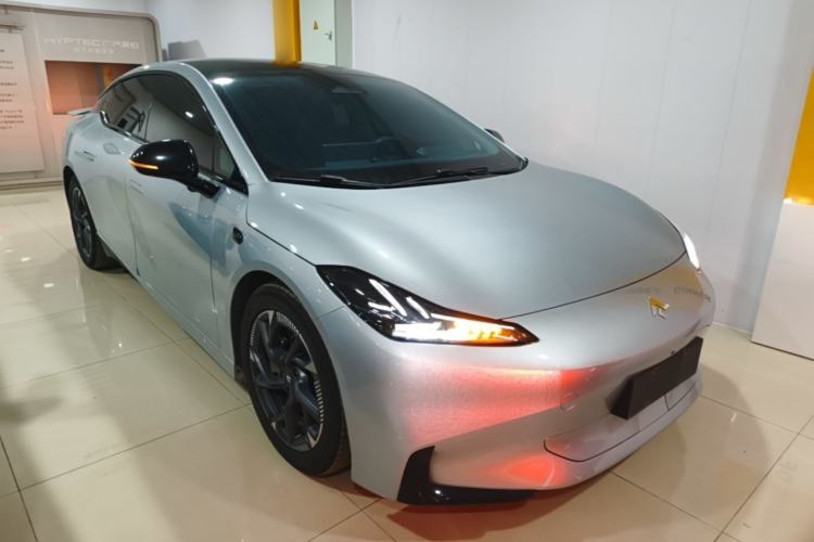 Used Hyptec GT 2023 560 Rear-Drive Seven-Wing Edition Front Right 45 Deg