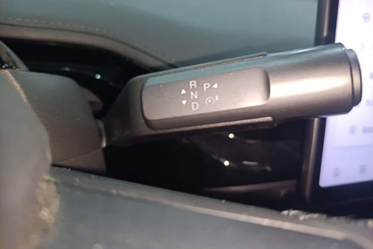 Used Hyptec GT 2023 600 Rear-Drive Charging & Swapping Version Gear Lever
