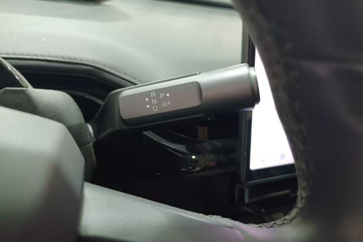 Used Hyptec GT 2023 560 Rear-Drive Seven-Wing Edition Gear Lever