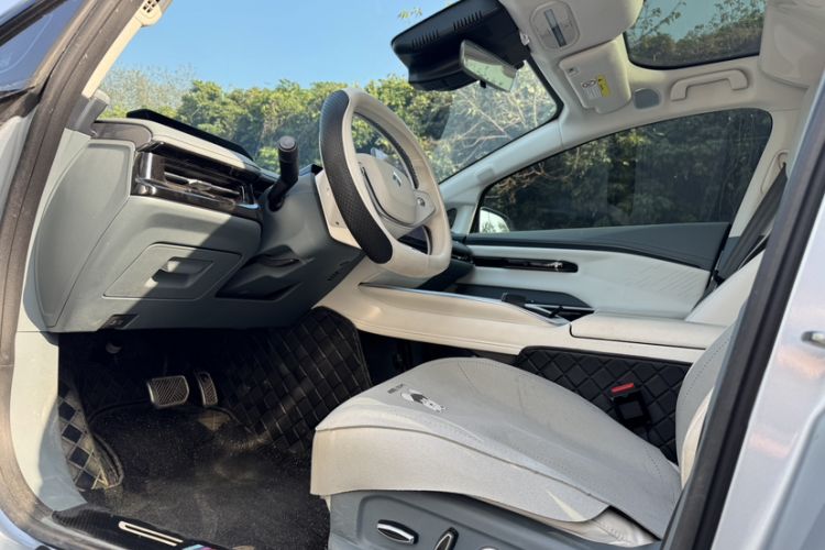 Used Hyptec GT 2023 560 Rear-Drive Seven-Wing Edition Interior 3
