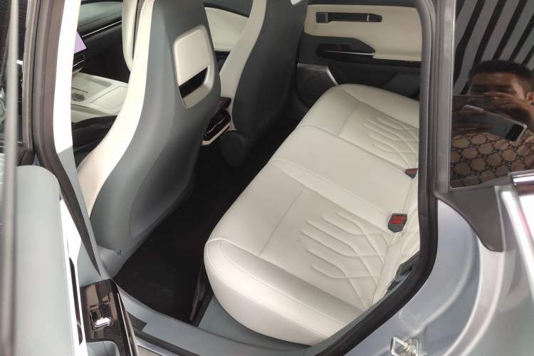 Used Hyptec GT 2023 710 Rear-Drive Supercharge Max Edition Interior 4