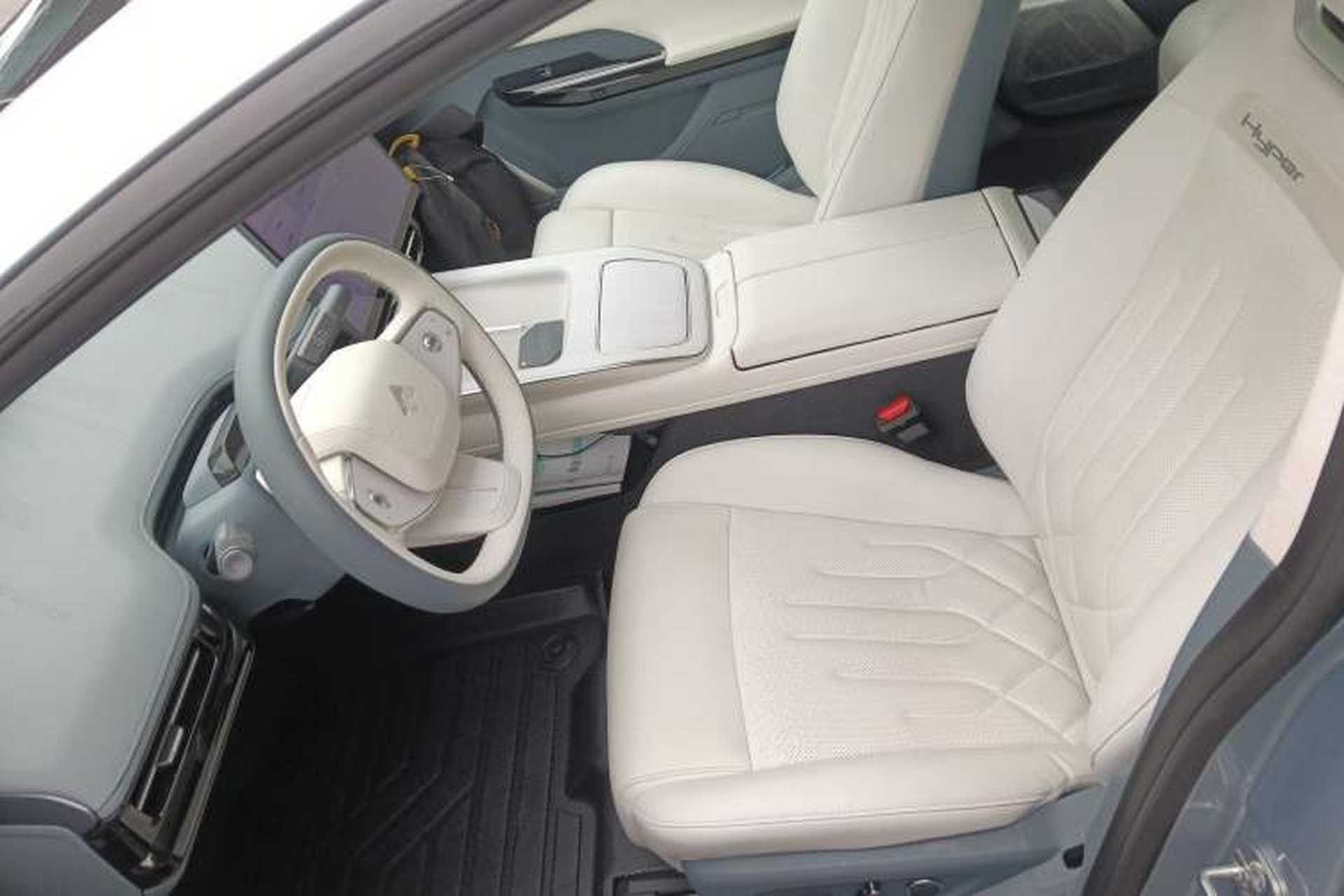 Used Hyptec GT 2023 710 Rear-Drive Supercharge Max Edition Left Front Seat