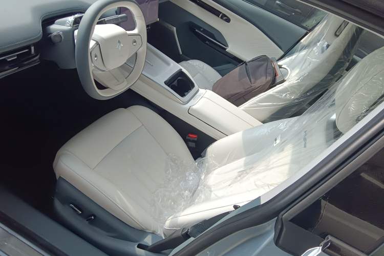 Used Hyptec GT 2023 560 Rear-Drive Tech Edition Left Front Seat