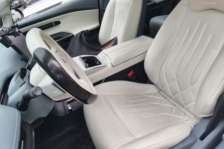 Used Hyptec GT 2023 560 Rear-Drive Seven-Wing Edition Left Front Seat