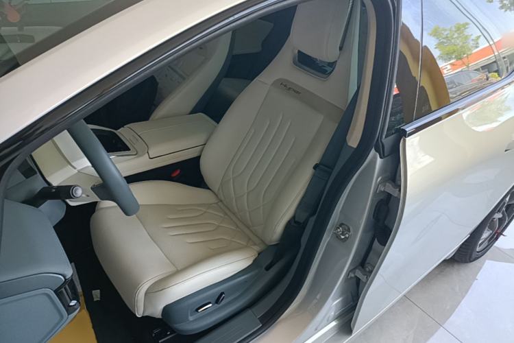 Used Hyptec GT 2023 560 Rear-Drive Tech Edition Left Front Seat