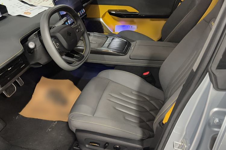 Used Hyptec GT 2023 560 Rear-Drive Seven-Wing Edition Left Front Seat