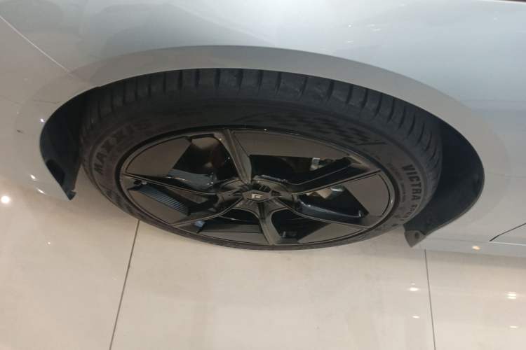 Used Hyptec GT 2023 560 Rear-Drive Seven-Wing Edition Left Front Wheel Hub