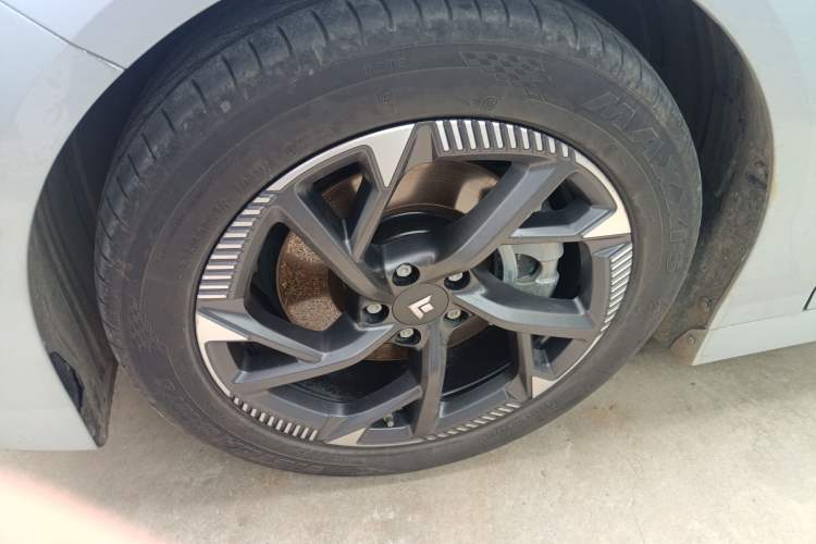 Used Hyptec GT 2023 560 Rear-Drive Seven-Wing Edition Left Front Wheel Hub