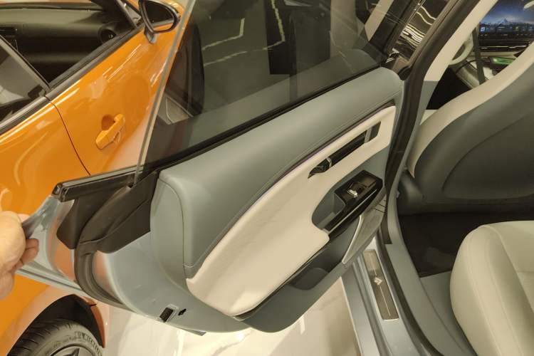 Used Hyptec GT 2023 560 Rear-Drive Seven-Wing Edition Left Rear Door Interior