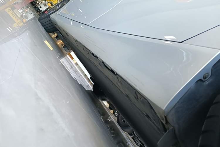 Used Hyptec GT 2023 560 Rear-Drive Tech Edition Left Side Sill