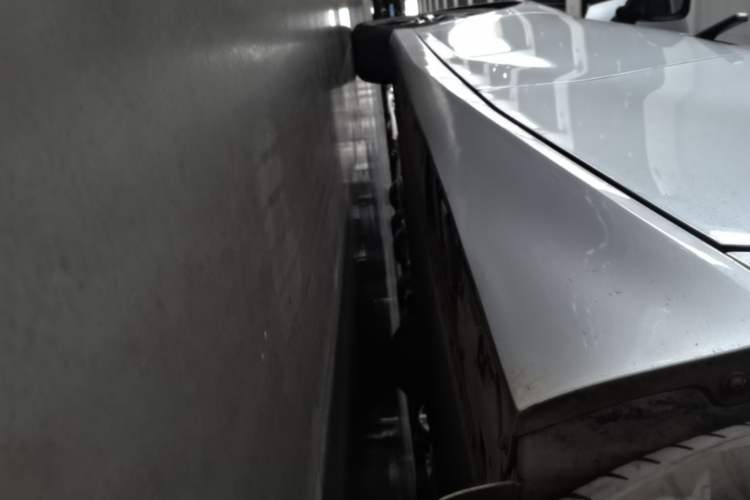 Used Hyptec GT 2023 560 Rear-Drive Tech Edition Left Side Sill
