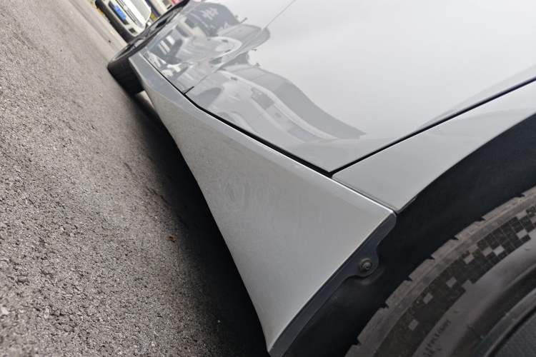 Used Hyptec GT 2023 710 Rear-Drive Supercharge Max Edition Left Side Sill