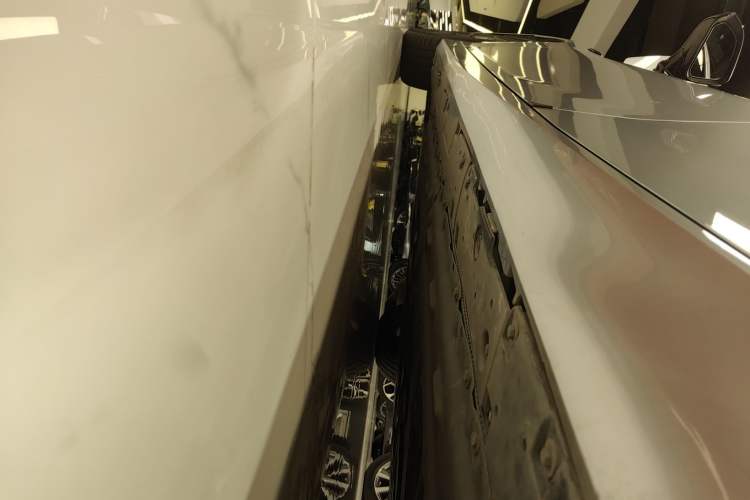 Used Hyptec GT 2023 560 Rear-Drive Seven-Wing Edition Left Side Sill