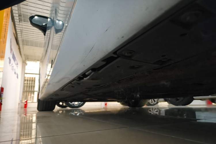 Used Hyptec GT 2023 560 Rear-Drive Seven-Wing Edition Left Side Sill