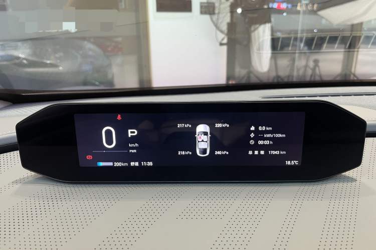 Used Hyptec GT 2023 710 Rear-Drive Supercharge Max Edition Odometer Close Up