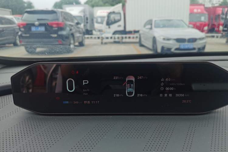 Used Hyptec GT 2023 710 Rear-Drive Ultra-Charging Version Odometer Close Up