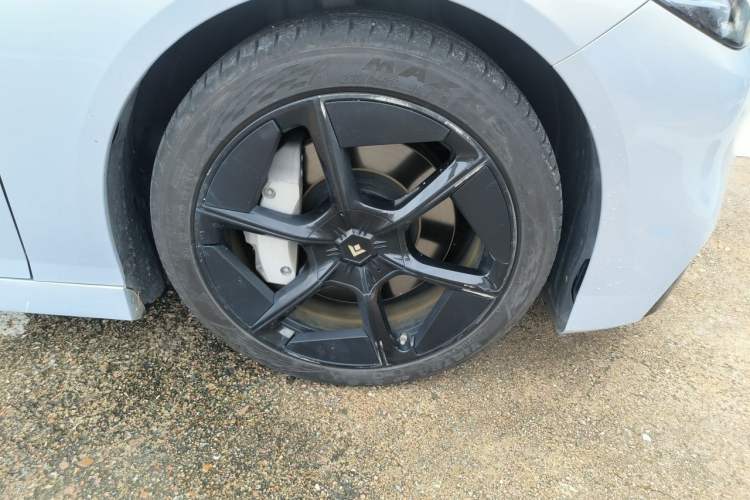 Used Hyptec GT 2023 710 Rear-Drive Ultra-Charging Version Right Front Wheel Hub