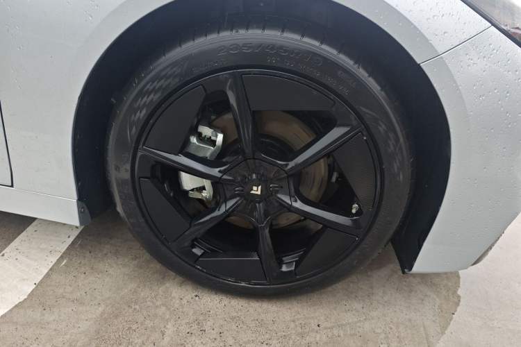 Used Hyptec GT 2023 560 Rear-Drive Seven-Wing Edition Right Front Wheel Hub