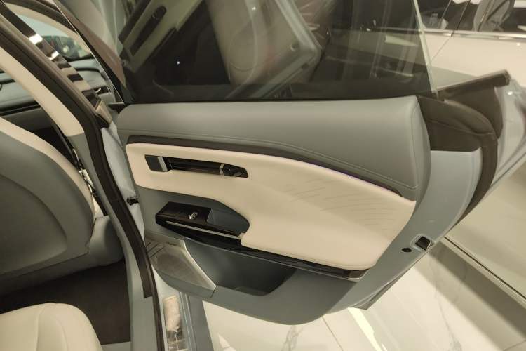 Used Hyptec GT 2023 560 Rear-Drive Seven-Wing Edition Right Rear Door Interior