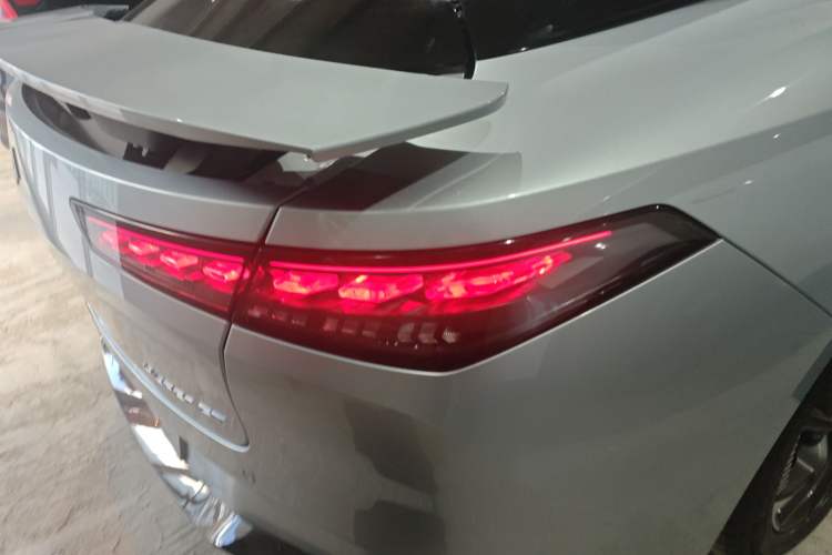 Used Hyptec GT 2023 560 Rear-Drive Seven-Wing Edition Right Rear Taillight