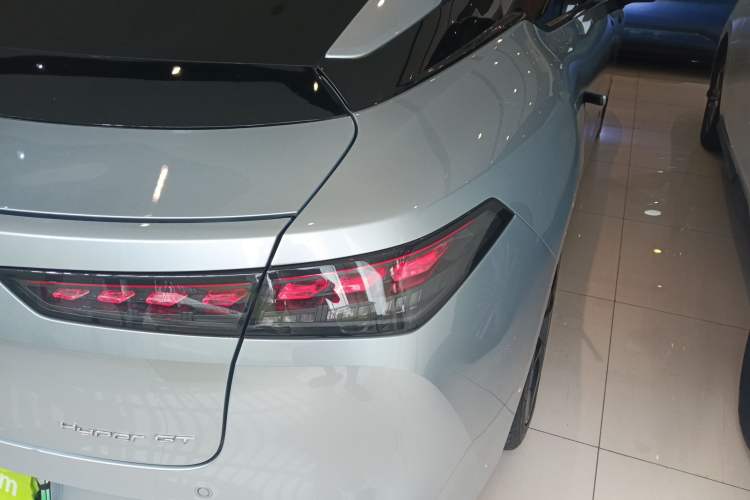 Used Hyptec GT 2023 560 Rear-Drive Seven-Wing Edition Right Rear Taillight