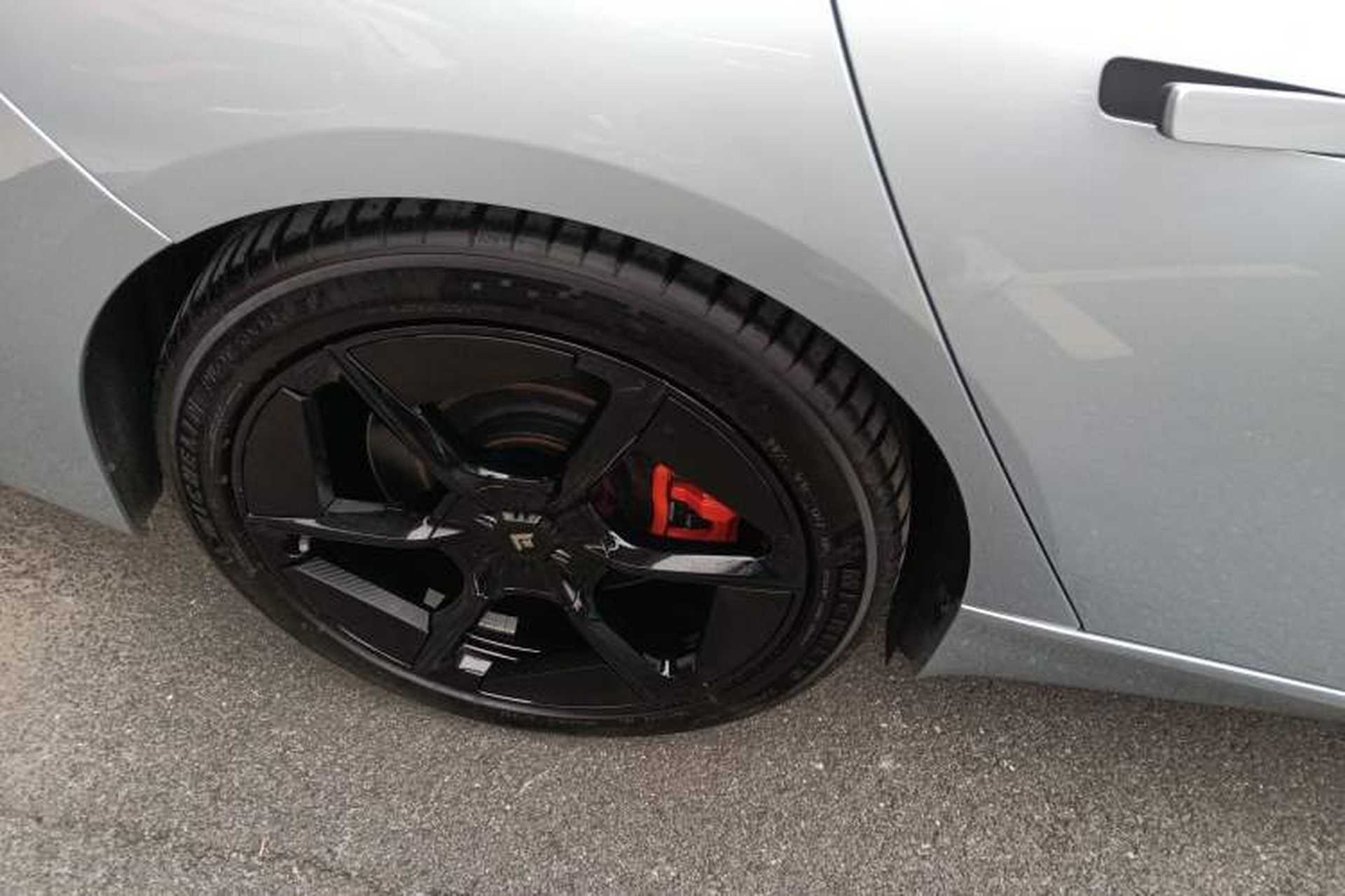 Used Hyptec GT 2023 710 Rear-Drive Supercharge Max Edition Right Rear Wheel Hub