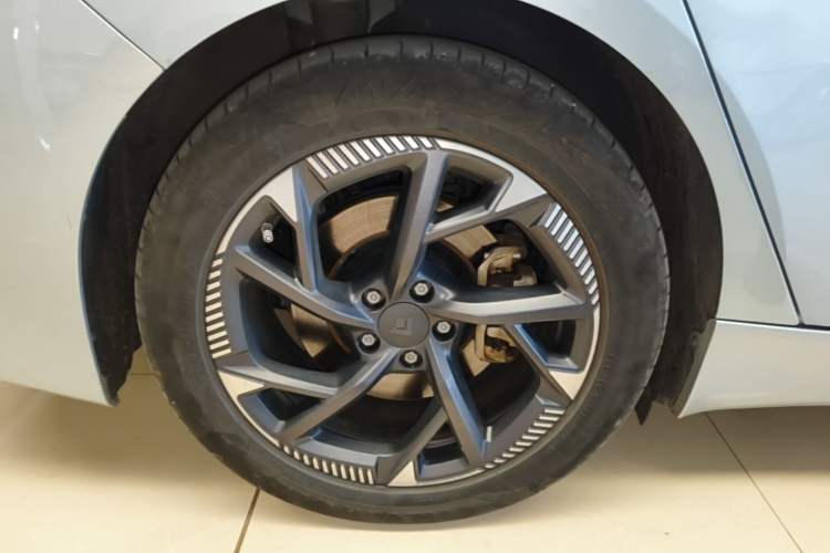 Used Hyptec GT 2023 560 Rear-Drive Seven-Wing Edition Right Rear Wheel Hub