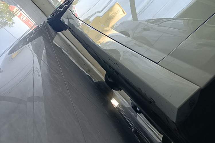 Used Hyptec GT 2023 560 Rear-Drive Tech Edition Right Side Sill