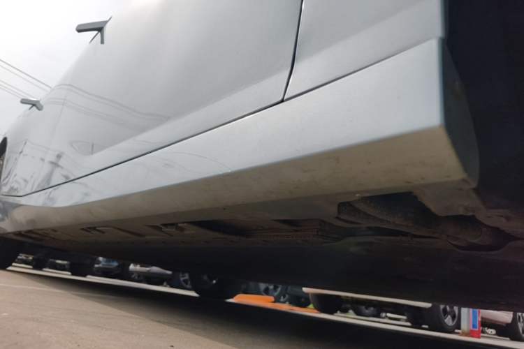 Used Hyptec GT 2023 560 Rear-Drive Tech Edition Right Side Sill