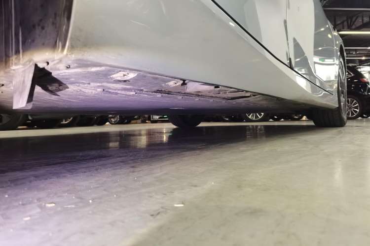Used Hyptec GT 2023 560 Rear-Drive Seven-Wing Edition Right Side Sill