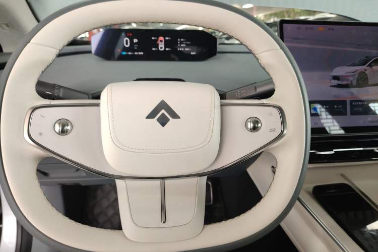 Used Hyptec GT 2023 710 Rear-Drive Supercharge Max Edition Steering Wheel